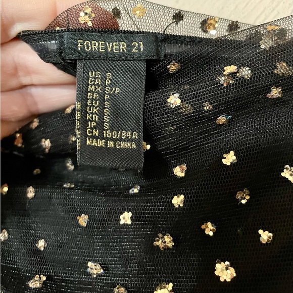✳️ Forever 21 Little Black Dress with Gold Sparkles ~ Size Small ~ Like New ✳️ - Picture 5 of 5